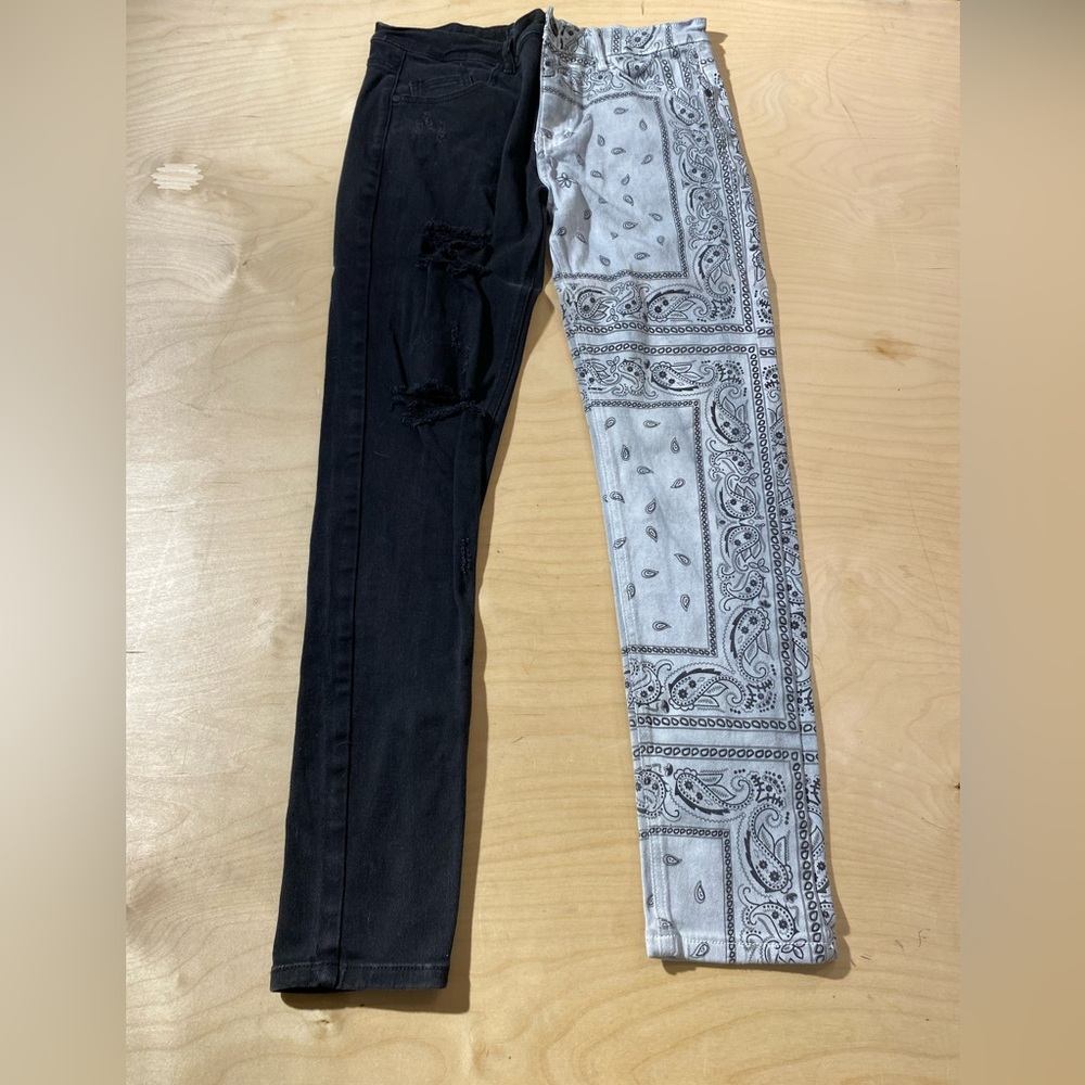 Skinny Split-Panel Jeans in Black and White Bandana